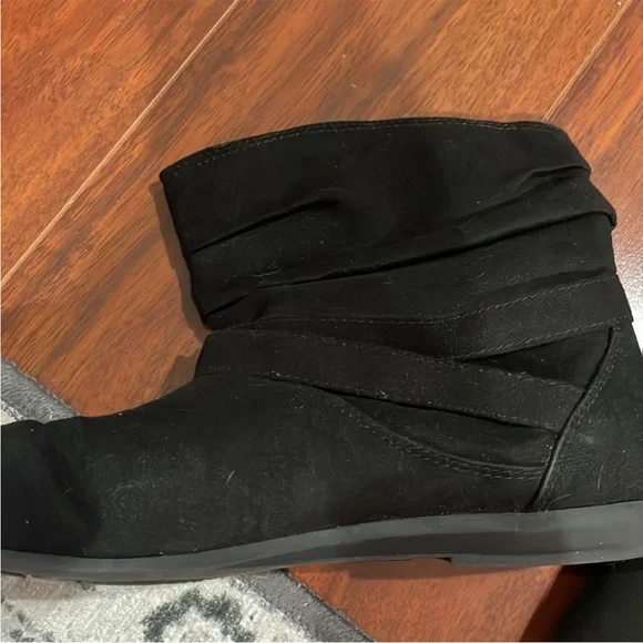 ⭐️LOWER EAST SIDE Black Scrunchie Ankle Boots- Size 9 - Picture 9 of 11